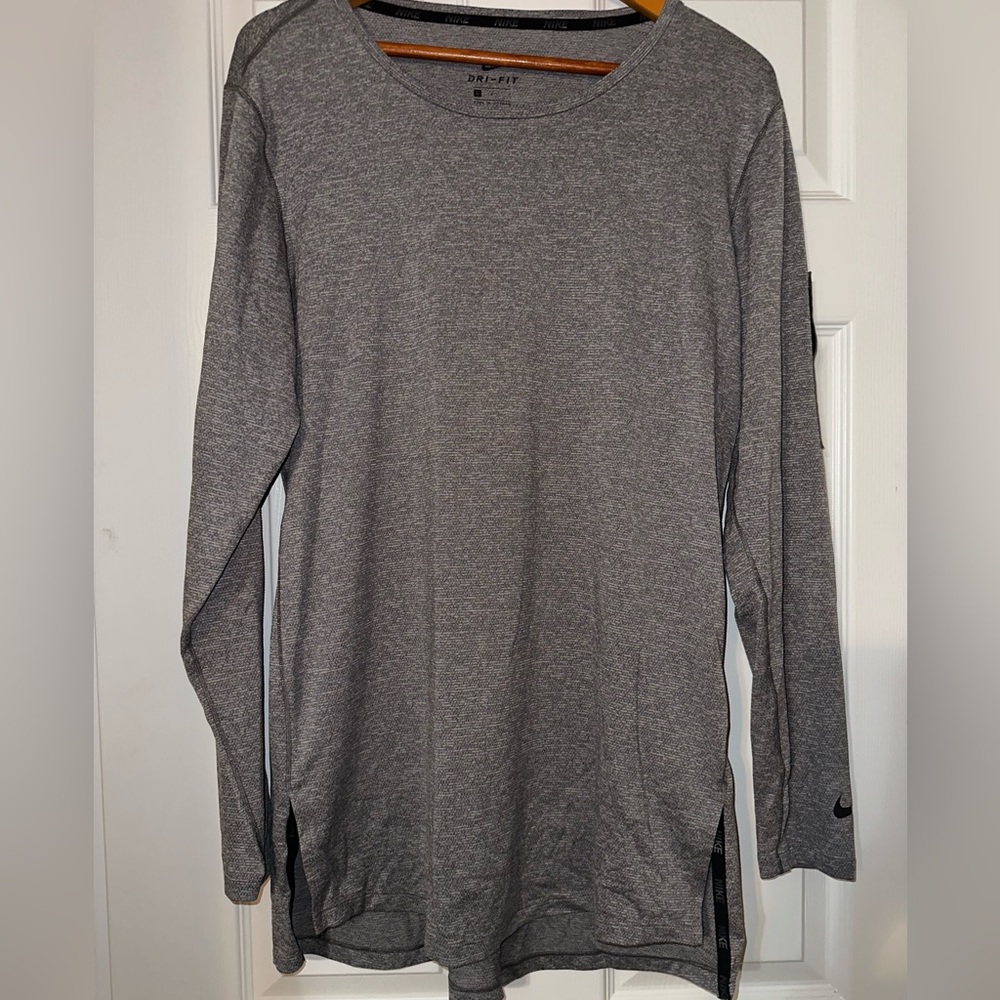 Nike Pro utility fitted training top Men’s L
